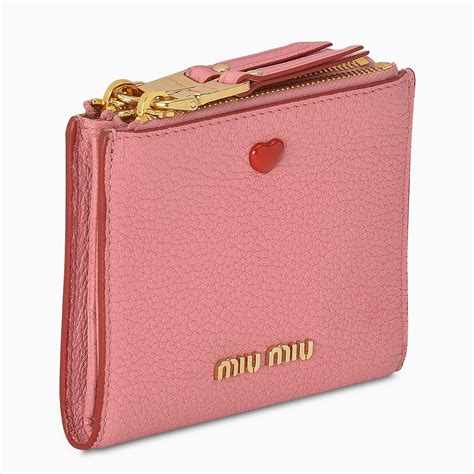 miu small wallet.